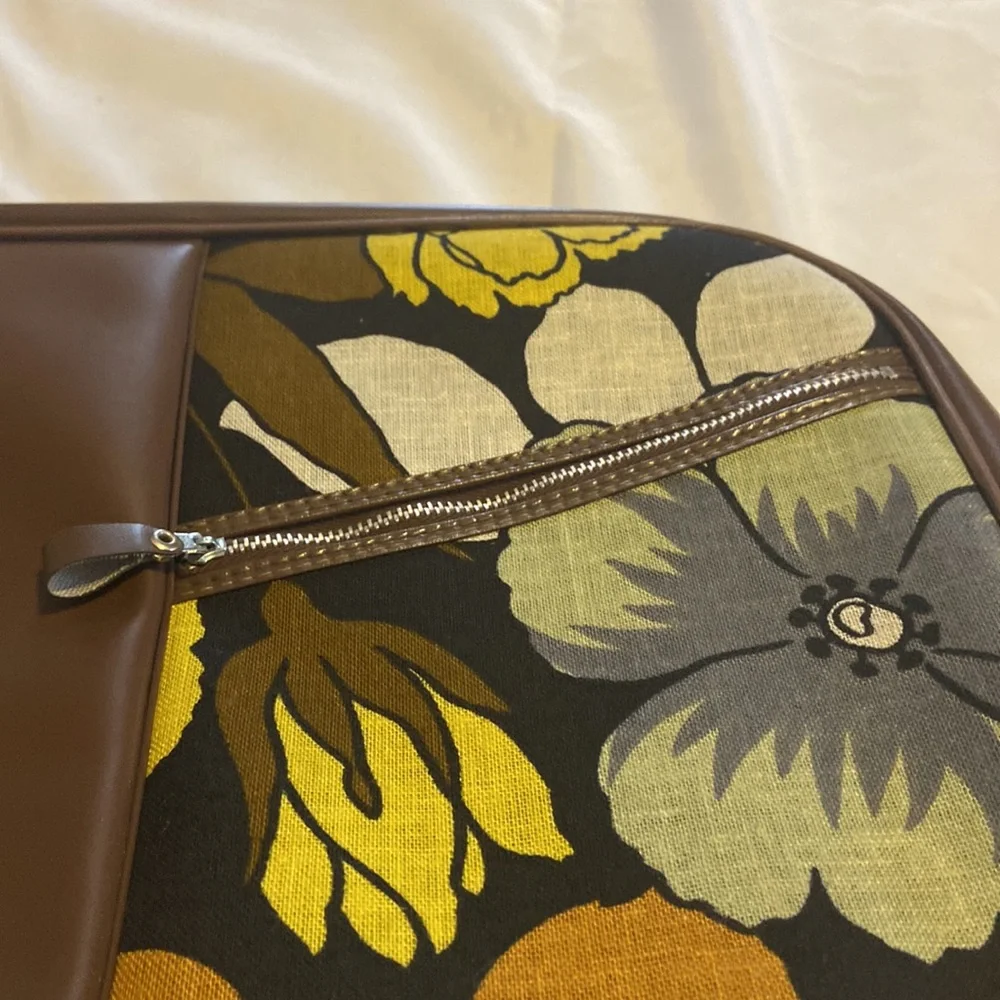 Vintage Flower Power overnight suitcase